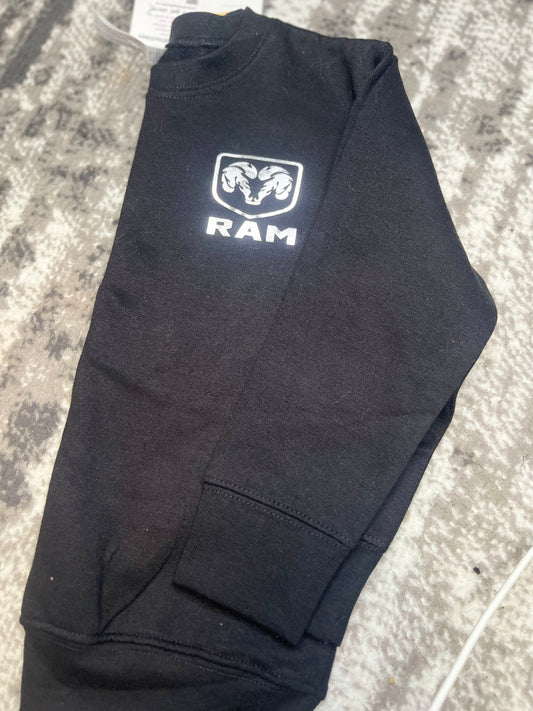Ram crewneck SIZE 4