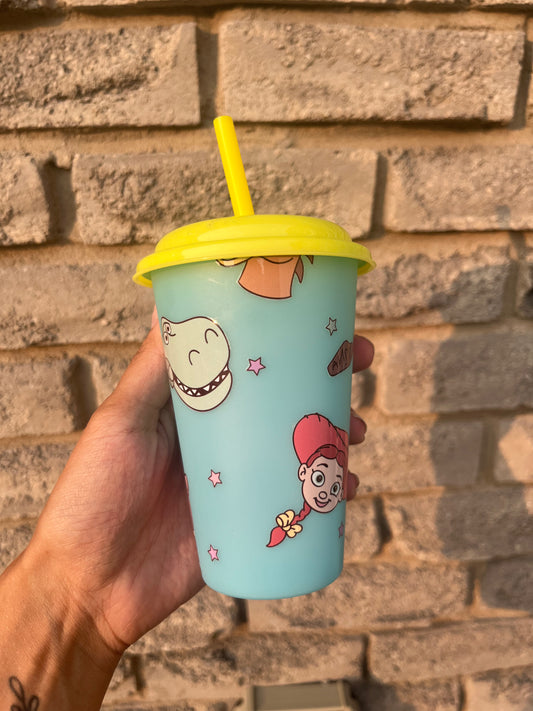 Toys 2 colour changing cup