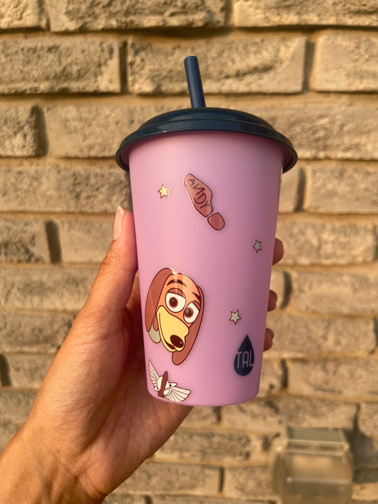 Toys changing cup